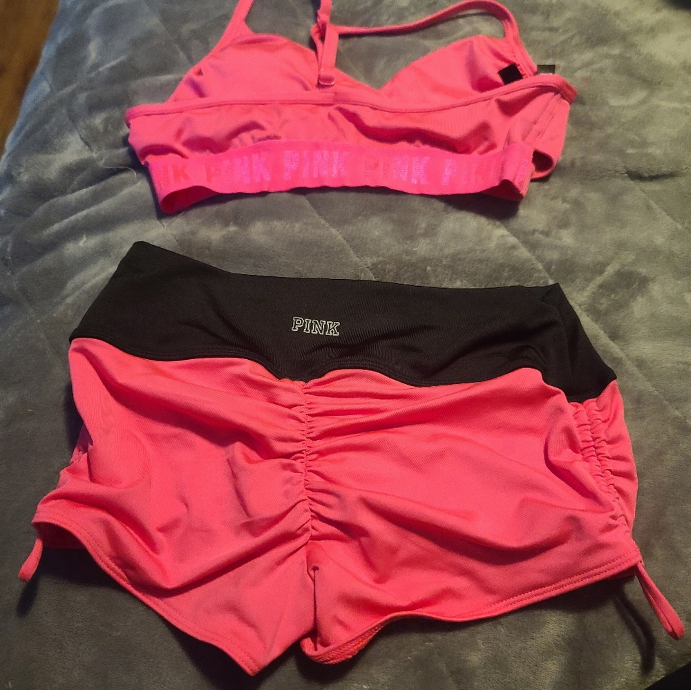 Vs pink bathing suite - Picture 2 of 2